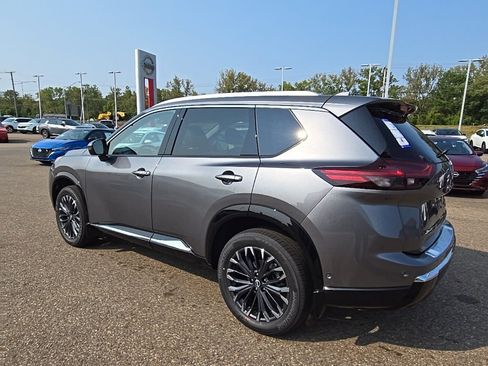 New 2026 Nissan Rogue Platinum w/ Platinum Premium Package image 5