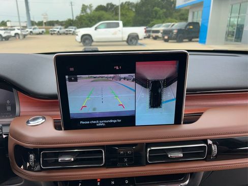 Used 2024 Lincoln Aviator Reserve w/ Equipment Group 201A AWD/4WD image 24