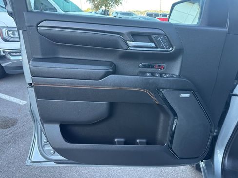 Used 2023 GMC Sierra 1500 AT4 w/ AT4 Preferred Package image 10