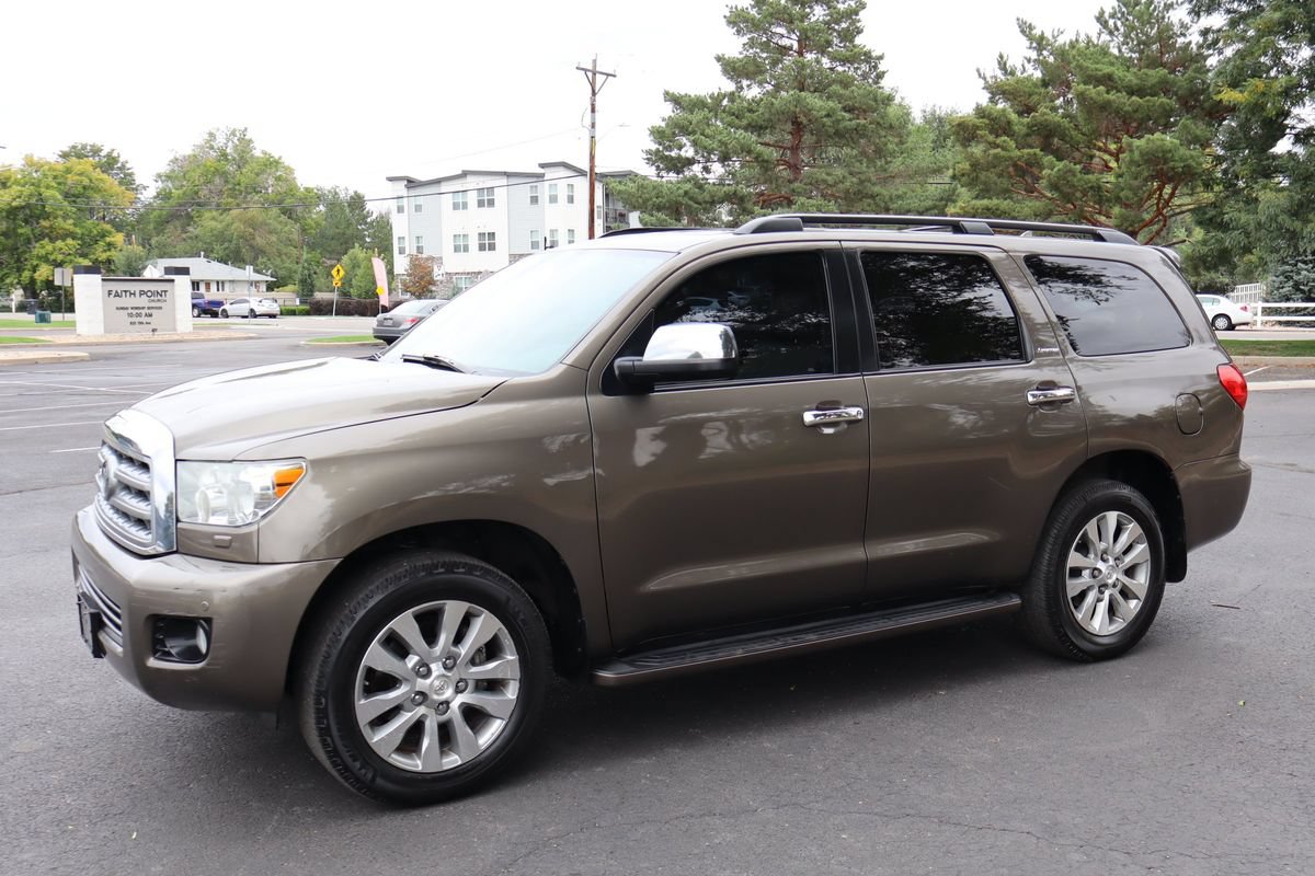 Used 2013 Toyota Sequoia Limited AWD/4WD image 10