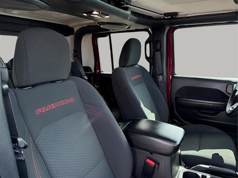 Used 2021 Jeep Gladiator Rubicon image 25