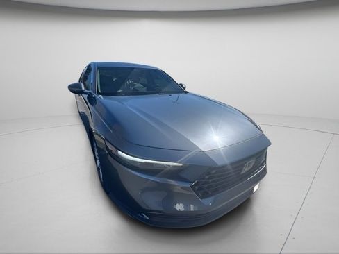 Used 2024 Honda Accord EX image 5