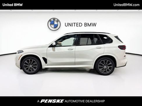 Certified 2025 BMW X5 xDrive40i w/ Executive Package AWD/4WD image 8