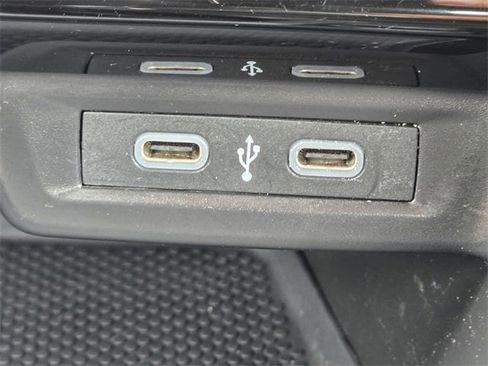 Used 2024 Volkswagen Jetta SE image 7