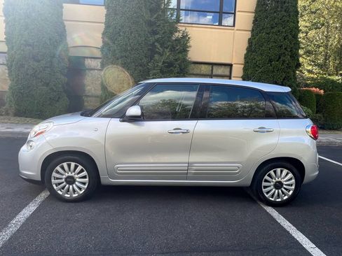 Used 2015 FIAT 500L Easy FWD image 2