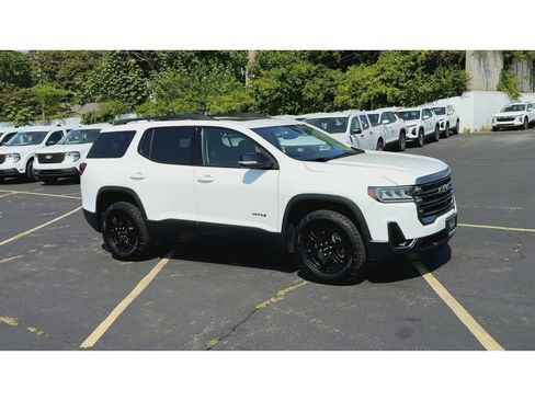 Used 2023 GMC Acadia AT4 w/ Technology Package image 2
