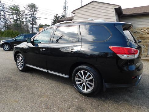 Used 2013 Nissan Pathfinder SV w/ Trailer Tow Pkg image 7
