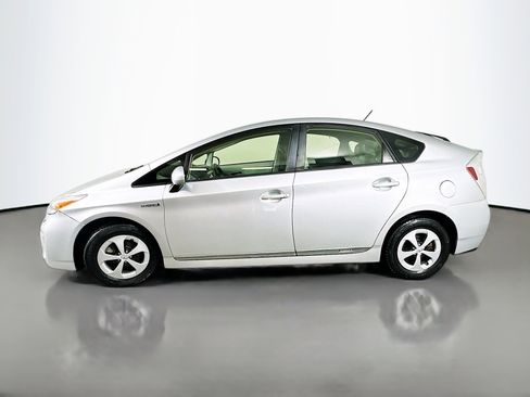 Used 2012 Toyota Prius Two FWD image 4