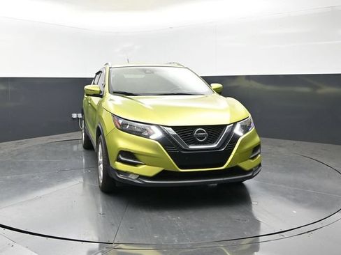 Used 2020 Nissan Rogue Sport SV w/ Technology Package FWD image 5