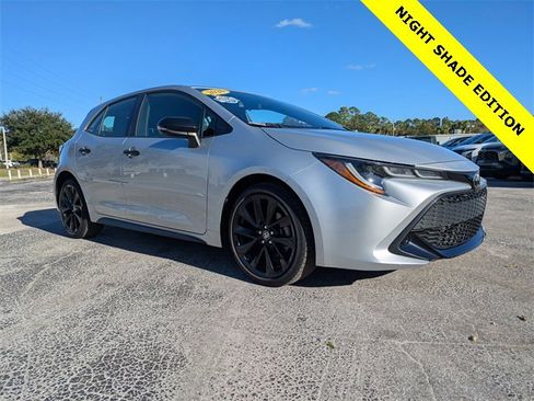 Used 2020 Toyota Corolla SE image 2