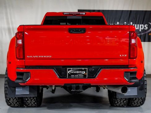 Used 2024 Chevrolet Silverado 3500 LTZ w/ LTZ Plus Package image 10