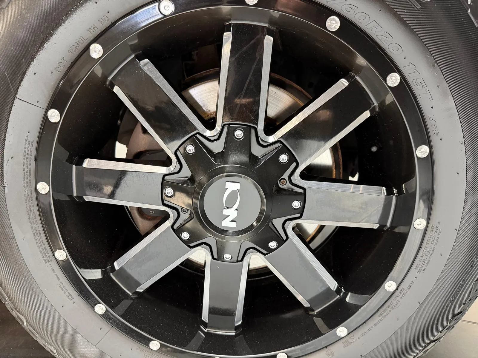 Used 2013 Ford Expedition Limited RWD image 8