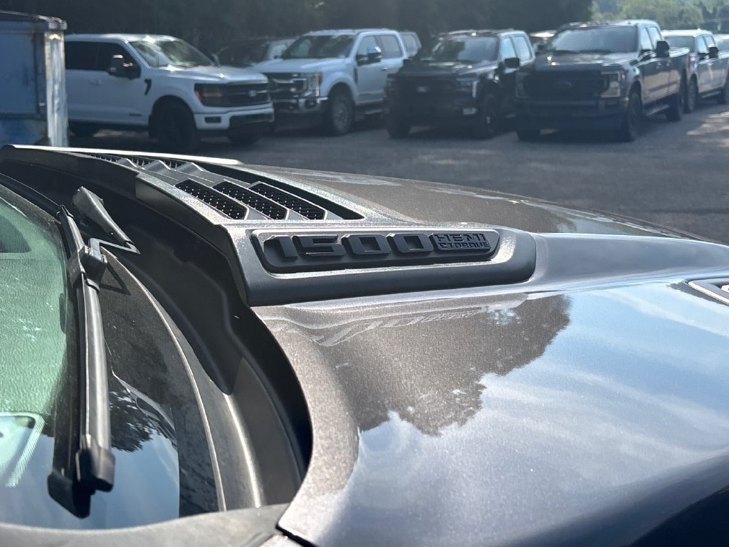 Used 2022 RAM 1500 Limited AWD/4WD image 12