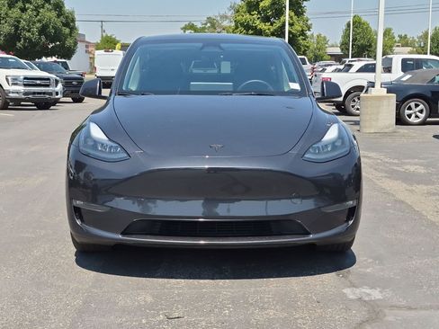 Used 2024 Tesla Model Y Long Range AWD/4WD image 12