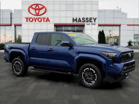 Used 2024 Toyota Tacoma TRD Sport image 23