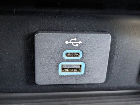 Used 2024 Ford F250 XLT image 23