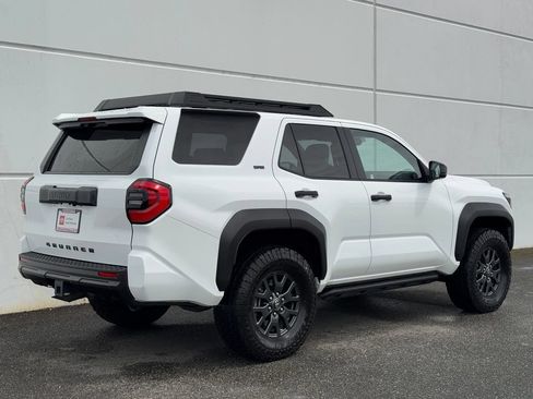 Certified 2025 Toyota 4Runner SR5 AWD/4WD image 7