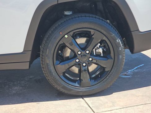 New 2026 Jeep Grand Cherokee L Limited AWD/4WD image 39