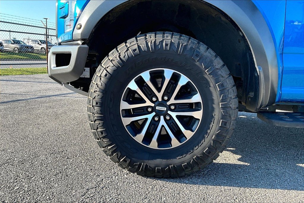 Used 2019 Ford F150 Raptor AWD/4WD image 11