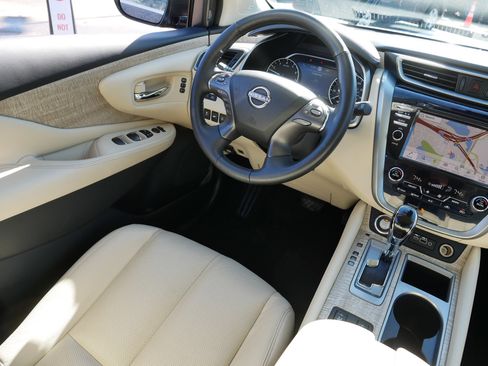 Certified 2023 Nissan Murano SL w/ Cargo Package image 9