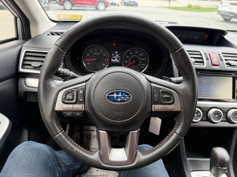 Used 2017 Subaru Crosstrek 2.0i Premium AWD/4WD image 19