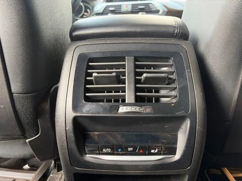 Used 2019 BMW X3 xDrive30i w/ Convenience Package AWD/4WD image 9