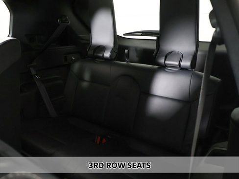 New 2026 Mitsubishi Outlander SE FWD image 9