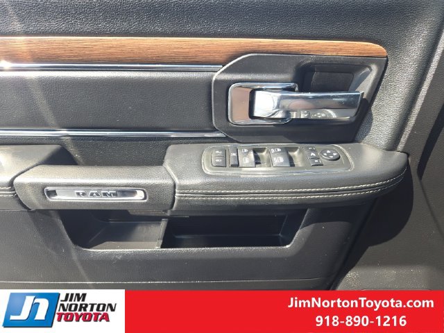 Used 2015 RAM 1500 Laramie w/ Convenience Group AWD/4WD image 24