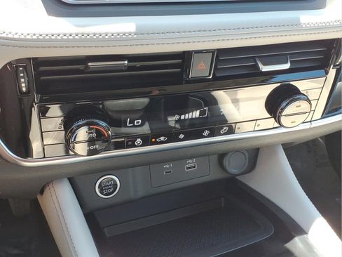 Certified 2023 Nissan Rogue SL AWD/4WD image 20