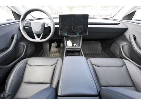 Used 2024 Tesla Model 3 Standard Range RWD image 10