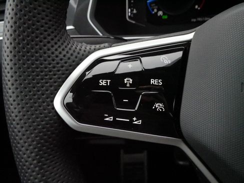 Certified 2024 Volkswagen Tiguan SEL R-Line image 26