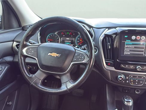 Used 2019 Chevrolet Traverse LT FWD image 10