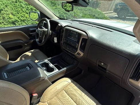 Used 2018 GMC Sierra 1500 Denali w/ Denali Ultimate Package AWD/4WD image 27