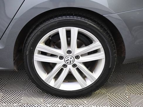 Used 2017 Volkswagen Jetta SEL FWD image 20