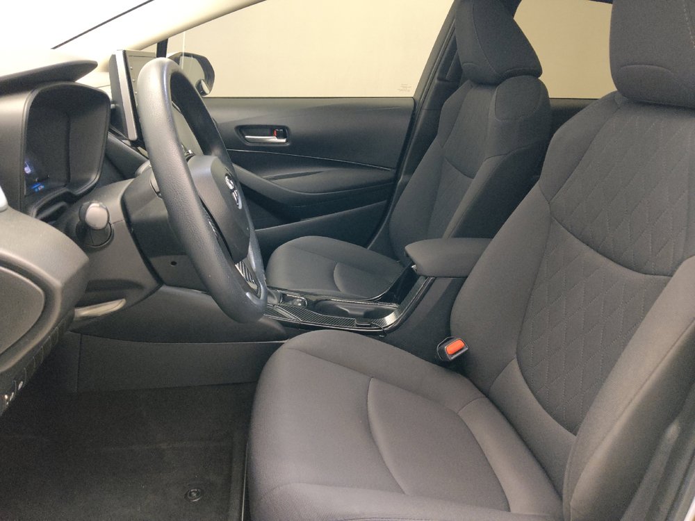 Used 2021 Toyota Corolla LE FWD image 17