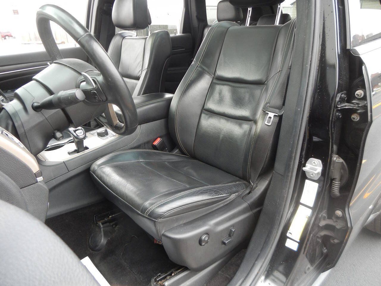 Used 2015 Jeep Grand Cherokee Limited w/ Luxury Group II AWD/4WD image 30