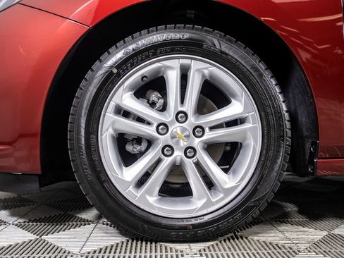 Used 2017 Chevrolet Cruze LT w/ Convenience Package image 36