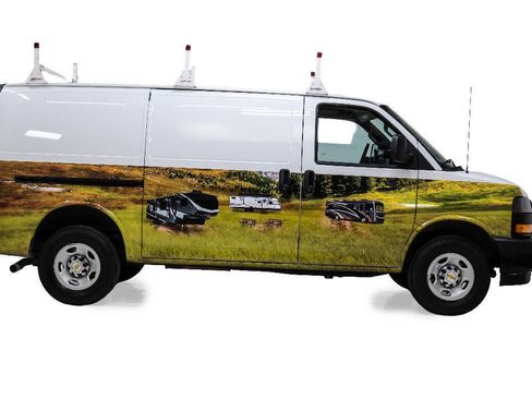 Used 2024 GMC Savana 2500 w/ Driver Convenience Package RWD image 5