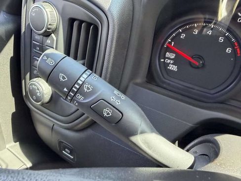 Used 2025 Chevrolet Silverado 1500 Custom Trail Boss AWD/4WD image 30