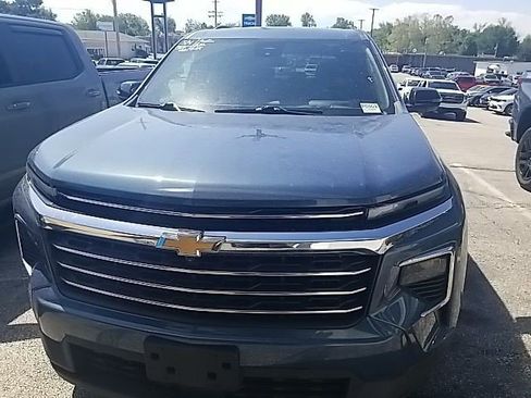 Certified 2025 Chevrolet Traverse LT w/ Driver Confidence Package AWD/4WD image 8