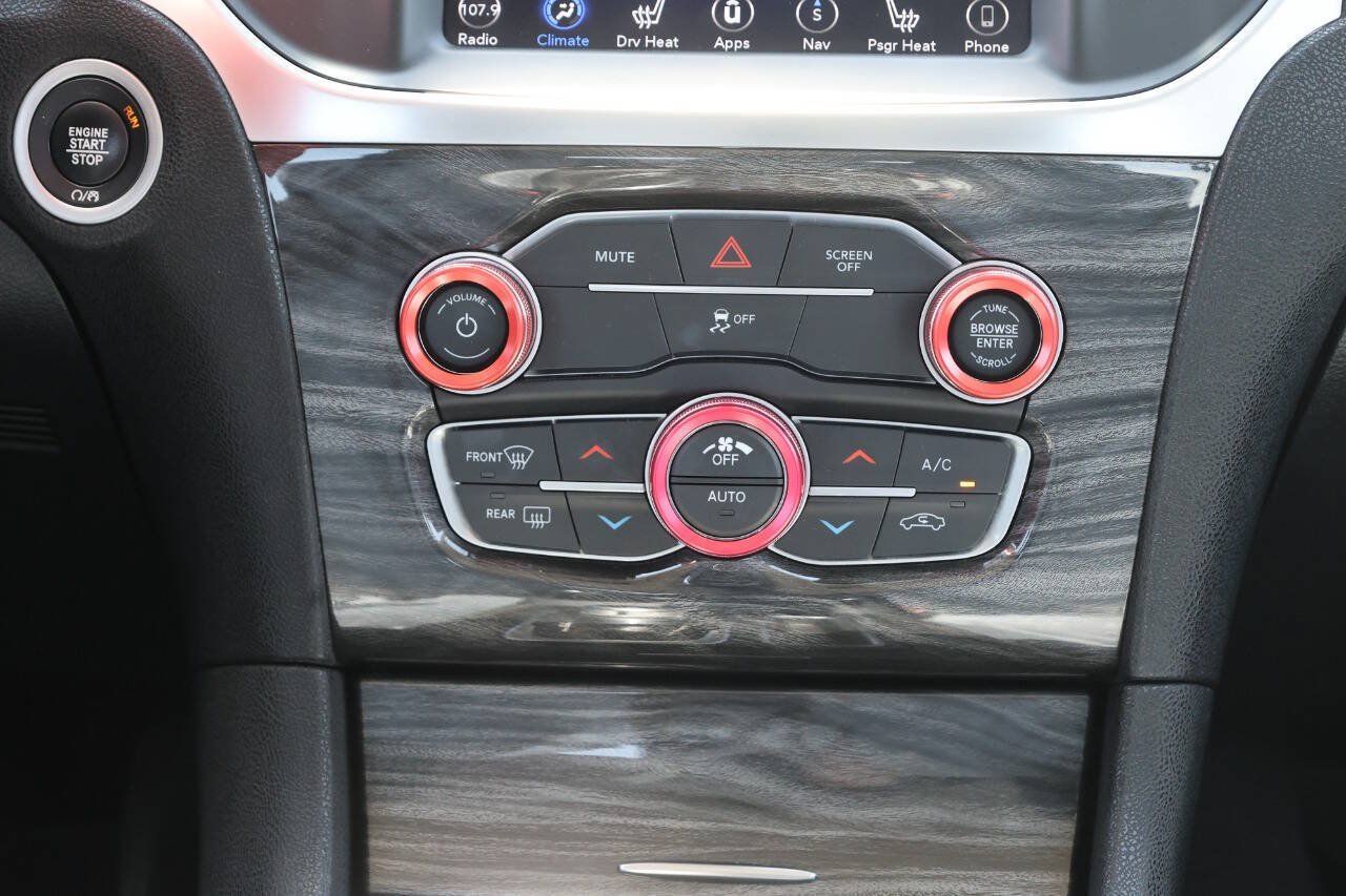 Used 2019 Chrysler 300 Touring L w/ Quick Order Package 22F AWD/4WD image 21