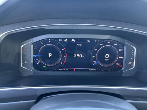 Used 2020 Volkswagen Tiguan SEL image 11