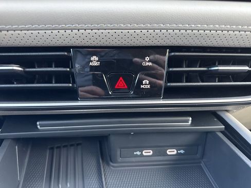 New 2026 Volkswagen Atlas SE image 26