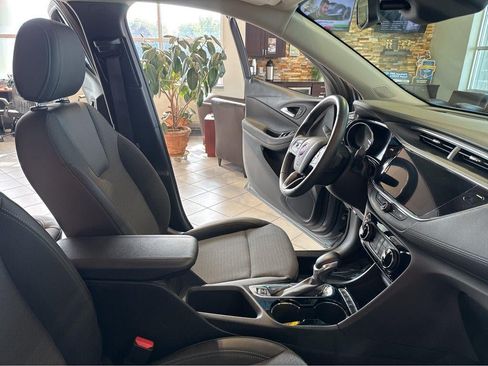 Used 2023 Buick Encore GX Preferred AWD/4WD image 36