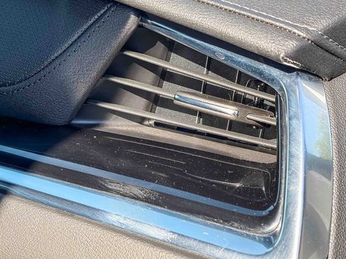 Used 2023 Cadillac XT6 Luxury image 35