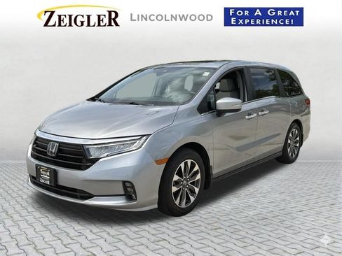 Used 2023 Honda Odyssey EX-L image 2
