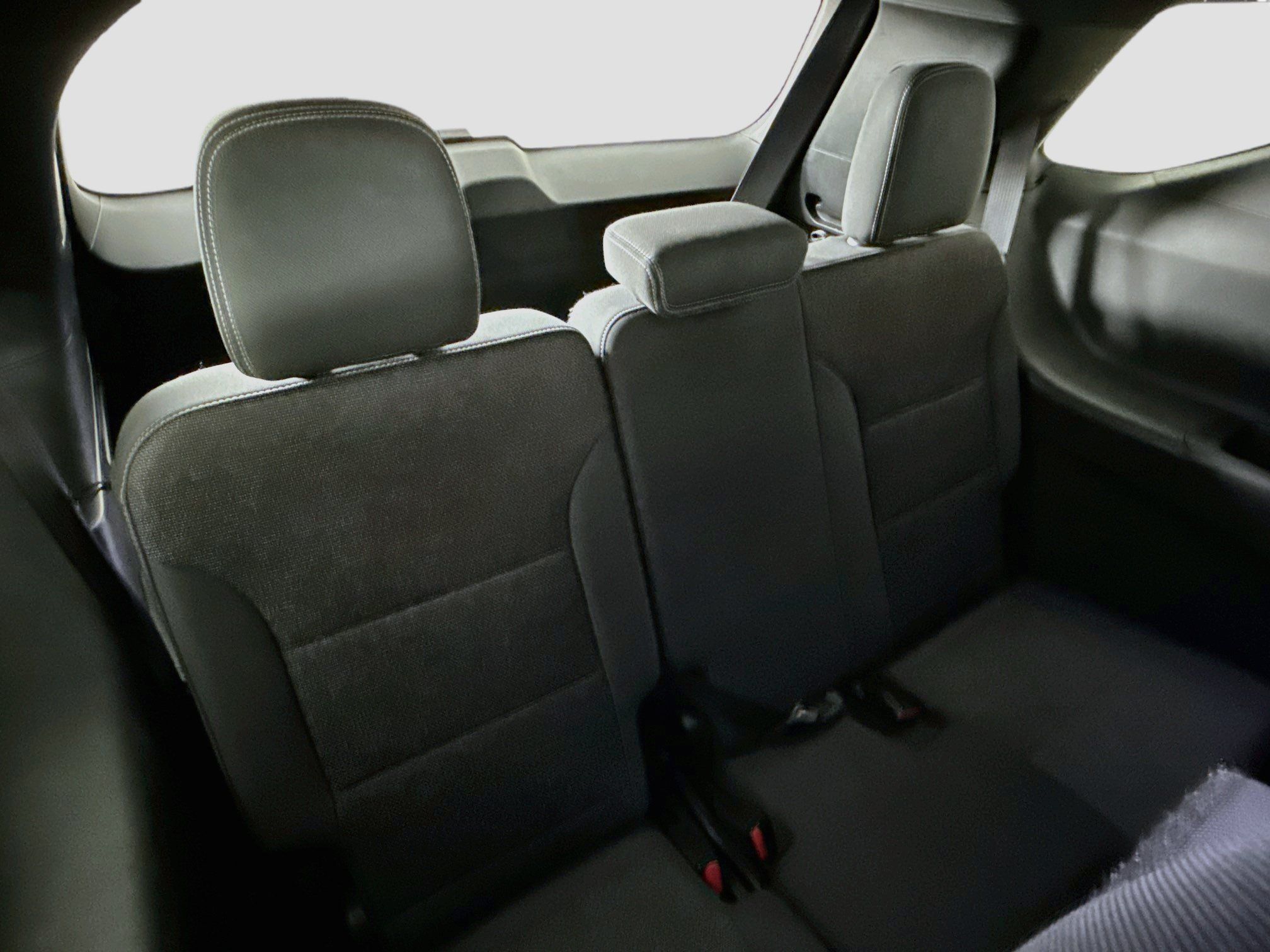 Used 2024 Chevrolet Traverse LT FWD image 28