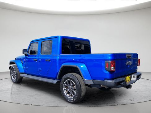 Used 2020 Jeep Gladiator Overland AWD/4WD image 3