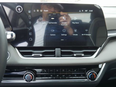 New 2026 Chevrolet Equinox LT image 11