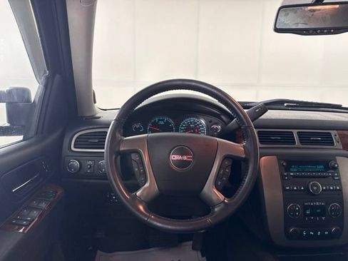 Used 2012 GMC Sierra 2500 SLT w/ SLT Convenience Package AWD/4WD image 26